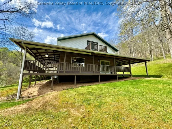 1151 1st Creek Rd, Advent, WV 25231