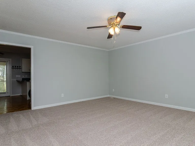 717 Sloop Pointe Ln — Photo 4