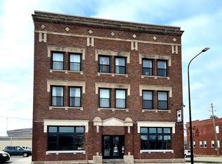 302 Commercial St #303, Waterloo, IA 50701