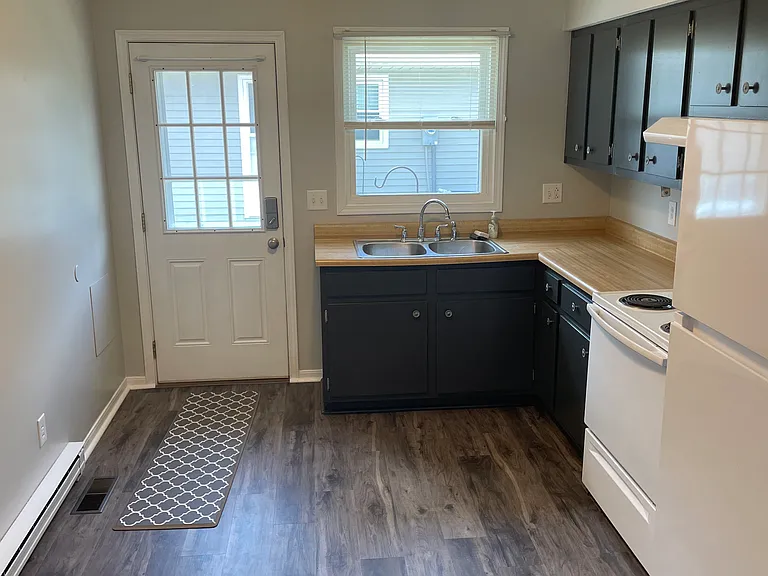 1017 Ebersole Blvd #A — Photo 6