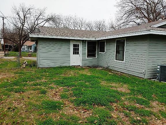 5th image of 1301 N Clay St