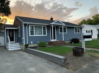 118 1/2 Market St, Amesbury, MA 01913