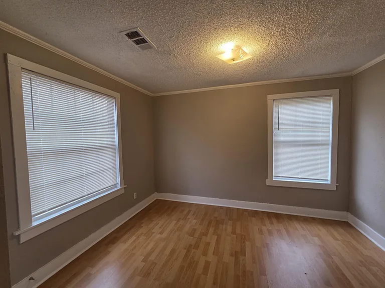 3458 Radford Rd — Photo 6