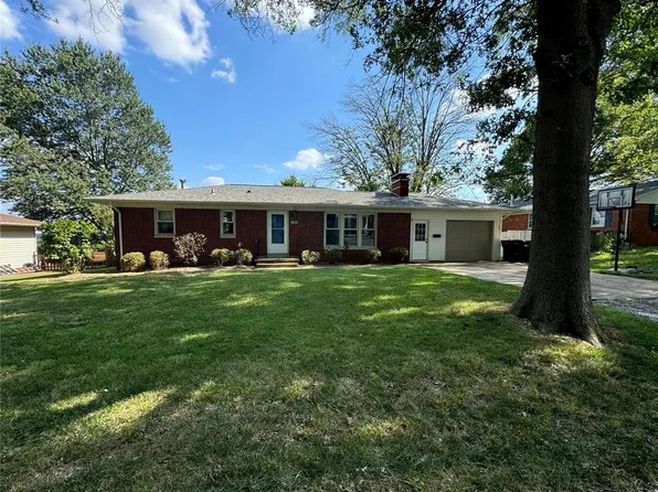 630 Mary Jane St, Lebanon, IL 62254