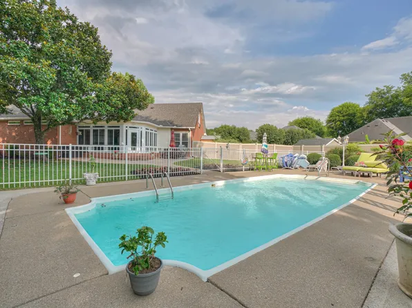 1914 Chartwell Ct, Murfreesboro, TN 37130