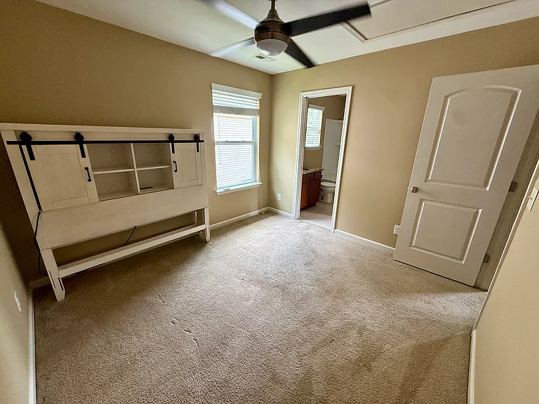 7007 McLothian Ln — Photo 56
