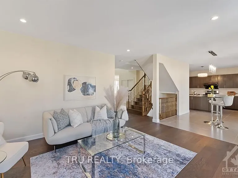 328 Mirabeau Ter — Photo 9