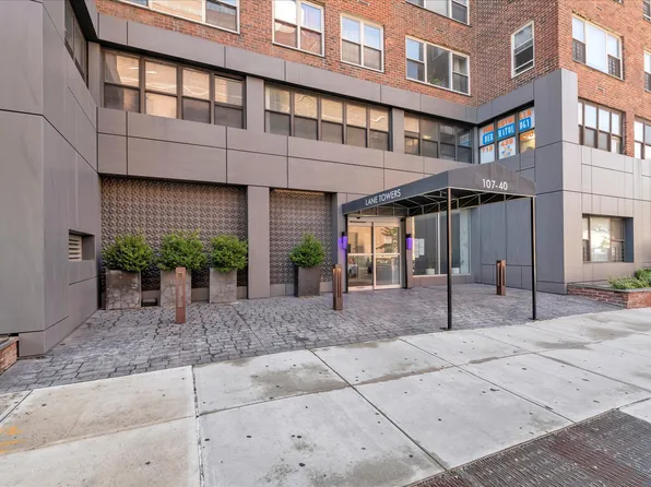 107-40 Queens Boulevard image 9 of 20