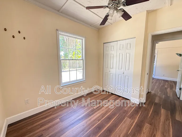 3817 Rilma Ave — Photo 9
