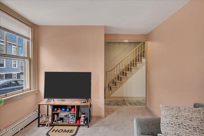 5th image of 138 Jefferson Street