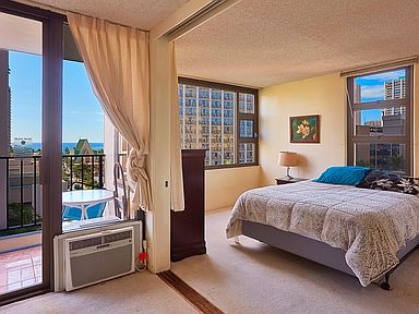 Ocean view from your bed!