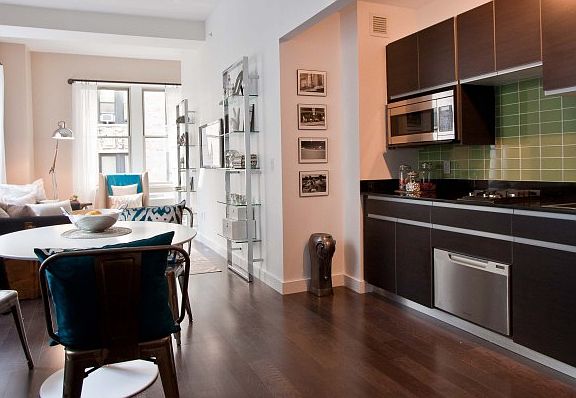 5th image of 116 John St APT 803