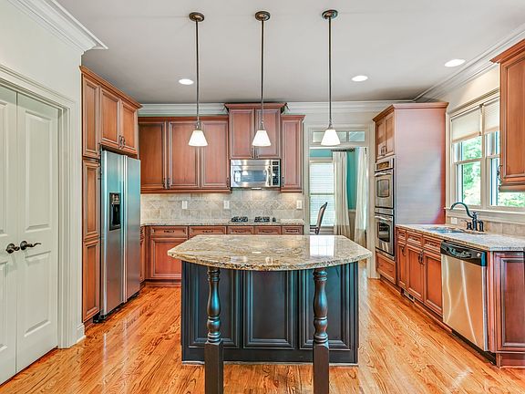 Kitchen w/ SS Appliances