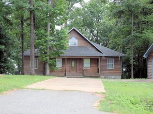 443 Lakeshore Dr, Bainbridge, GA 39819