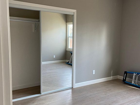 3rd image of 22011 Hathaway Ave #3