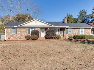216 Hickory Dr, Easley, SC 29642