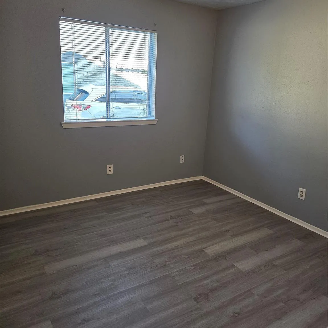 3 bed, 2.0 bath, 1512 sqft, $1,749 — Photo 4