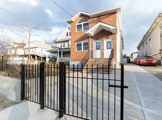 13515 Springfield Blvd, Springfield Gardens, NY 11413