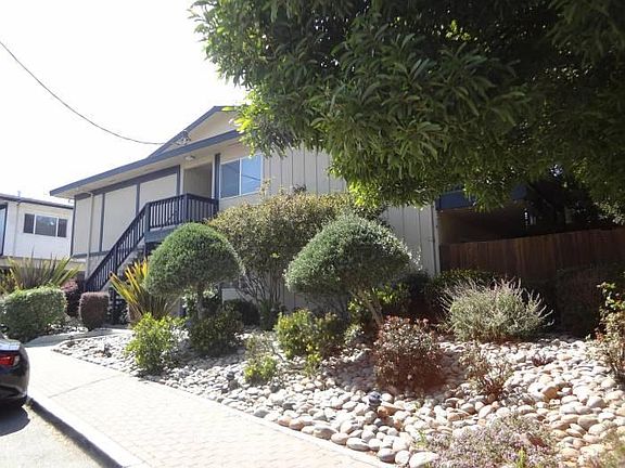4th image of 610 Masonic Way APT 4