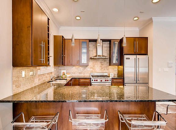4th image of 2225 W Armitage Ave #1