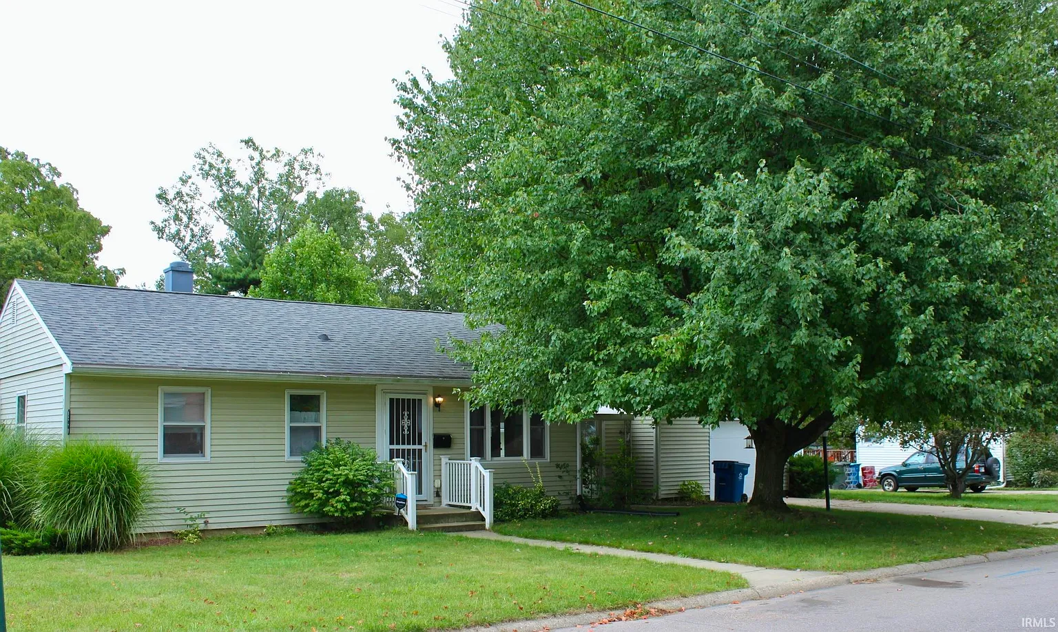 206 Shalley Dr photo 1