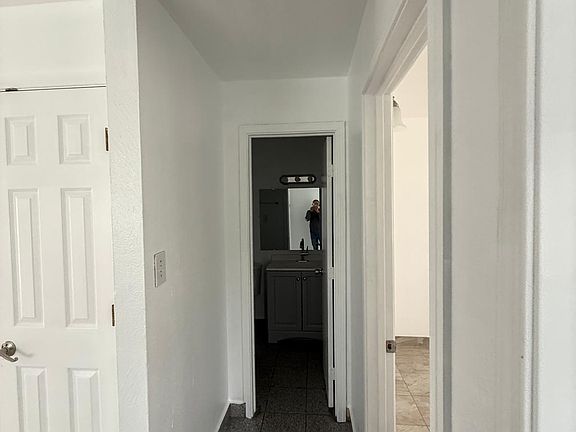 4th image of 27043 Tyrrell Ave #3