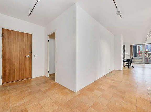 3rd image of 880 N Lake Shore Dr APT 19GH