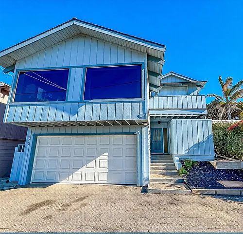 3413 Ocean Blvd Photo 1