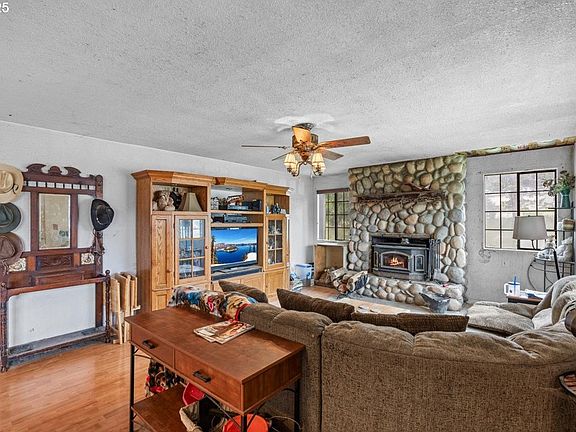 4th image of 5230 Azalea Glen Rd