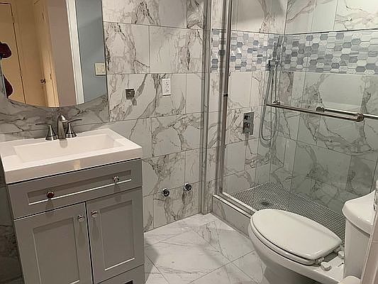 4th image of 1798 Madison Ave #12