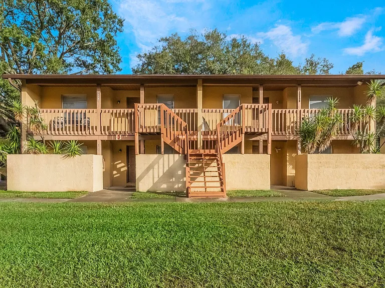 12125 Napiers Cir — Photo 1
