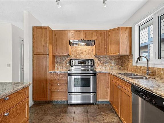 4th image of 6407 N 34th Ave NW