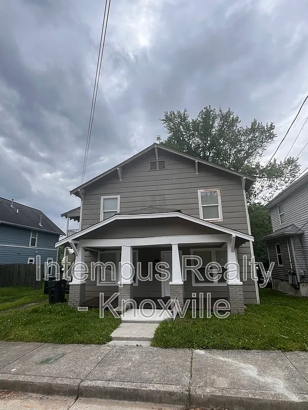 1602 Dora St — Photo 1