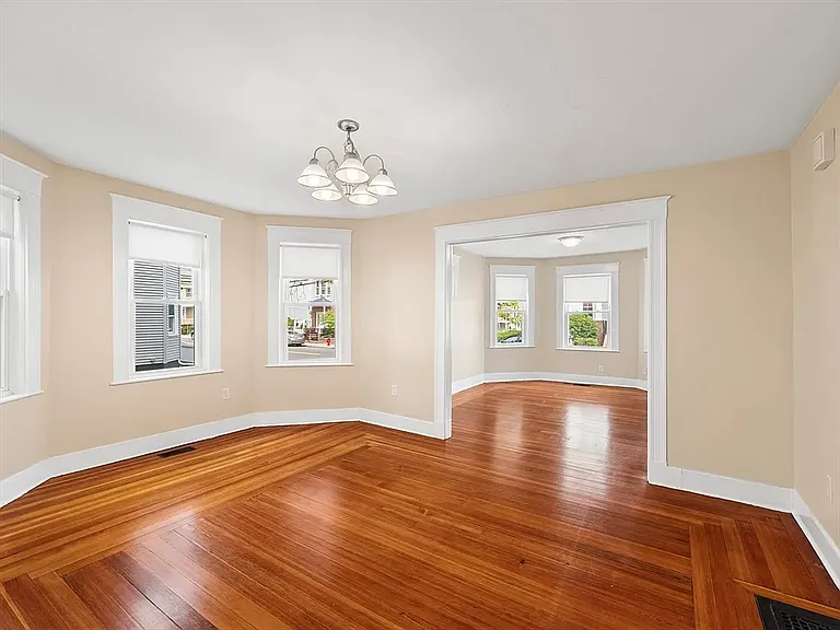 115 Sagamore Ave #1 — Photo 17
