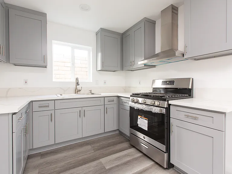 104 S Chestnut St #B — Photo 32