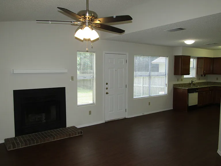 10609 Archdale Dr — Photo 4