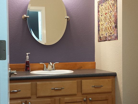 1/2 Bath