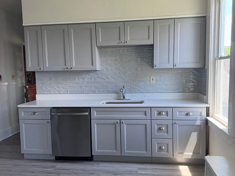 28 Gorski St #2 — Photo 2