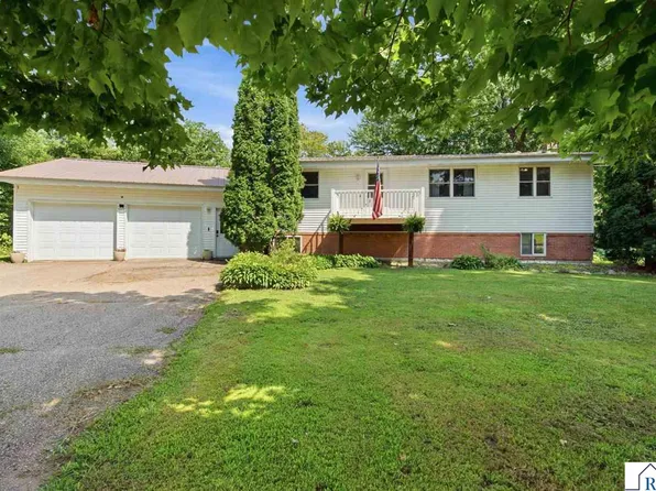 517 1st St S, Waterville, MN 56096