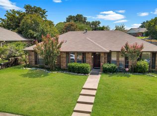 1712 Rosemeade Cir, Carrollton, TX 75007