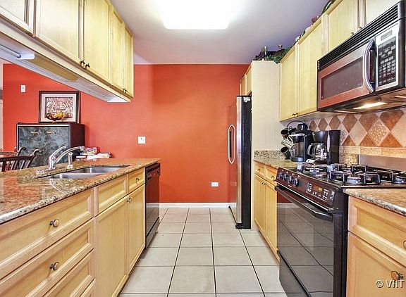 3rd image of 5040 Warren St APT 203