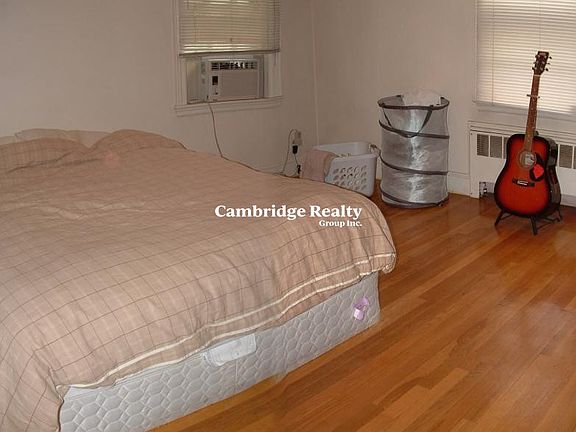 3rd image of 378 Washington St #2T