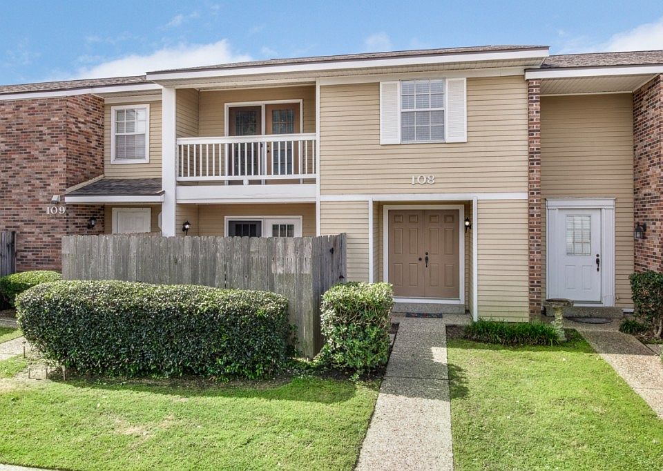 1st image of 200 Lodge Dr APT 108