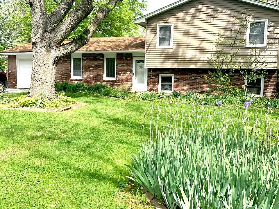 1st image of 7640 E East Ct