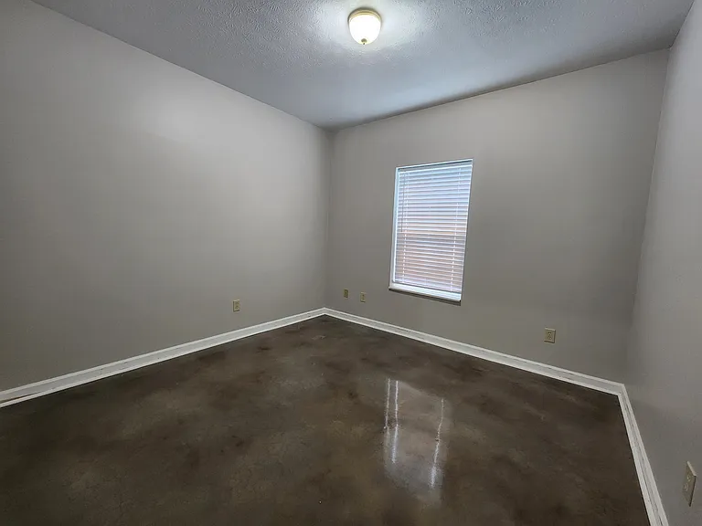 978 N Franklin Ave #3 — Photo 7