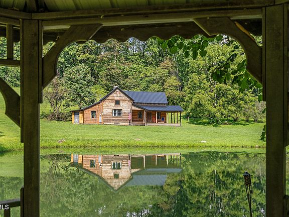 21st image of this home