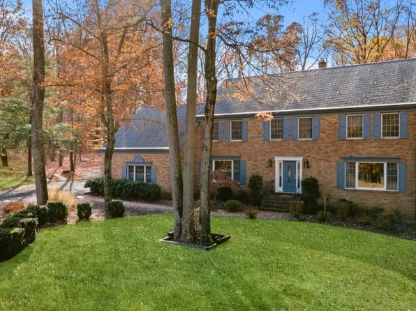 16 Adams Rd, Bridgewater Twp., NJ 08836