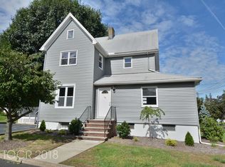 109 Pyle St, Oradell, NJ 07649