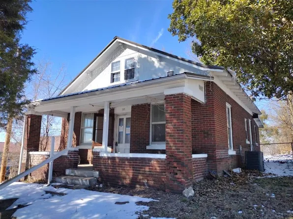 12 E Market St, Chrisney, IN 47611