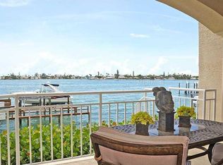330 8th Ave N APT 3, Tierra Verde, FL 33715